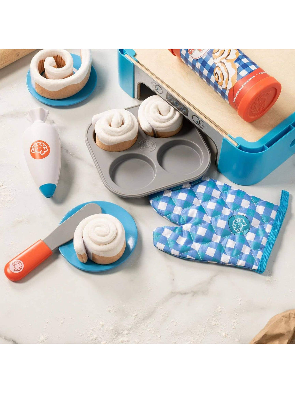 Pretendables Cinnamon Roll Set